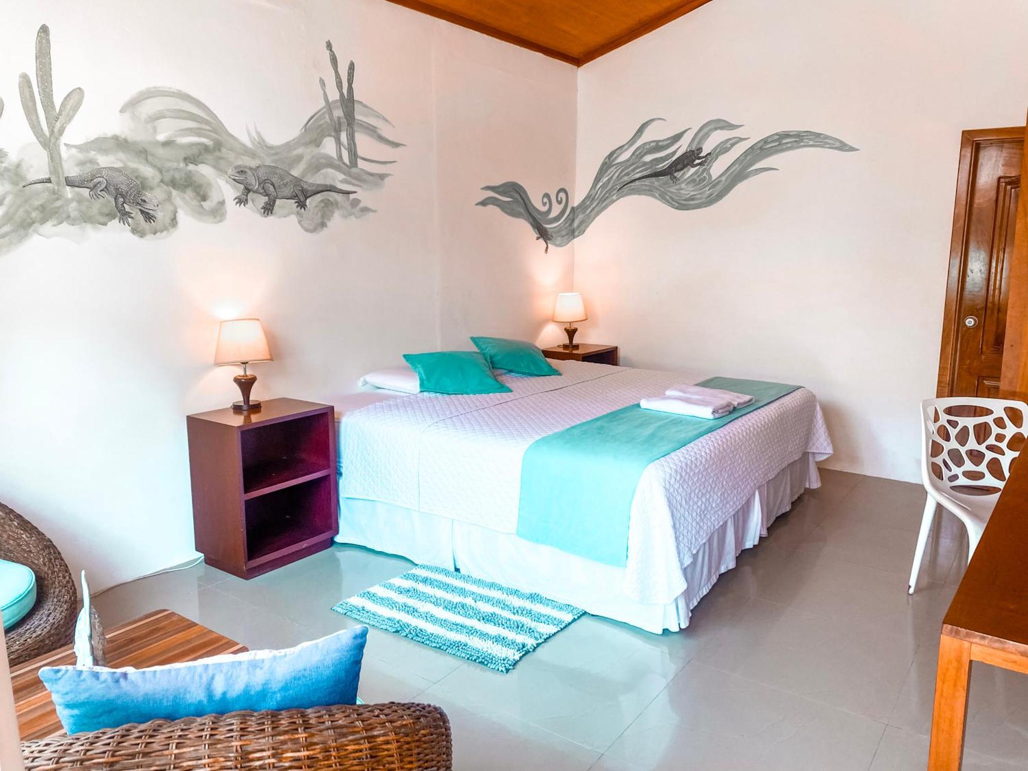 Hotel Coral Blanco With High Speed Internet Starlink And Galapagos Tour Operator プエルト・ビジャミル エクステリア 写真