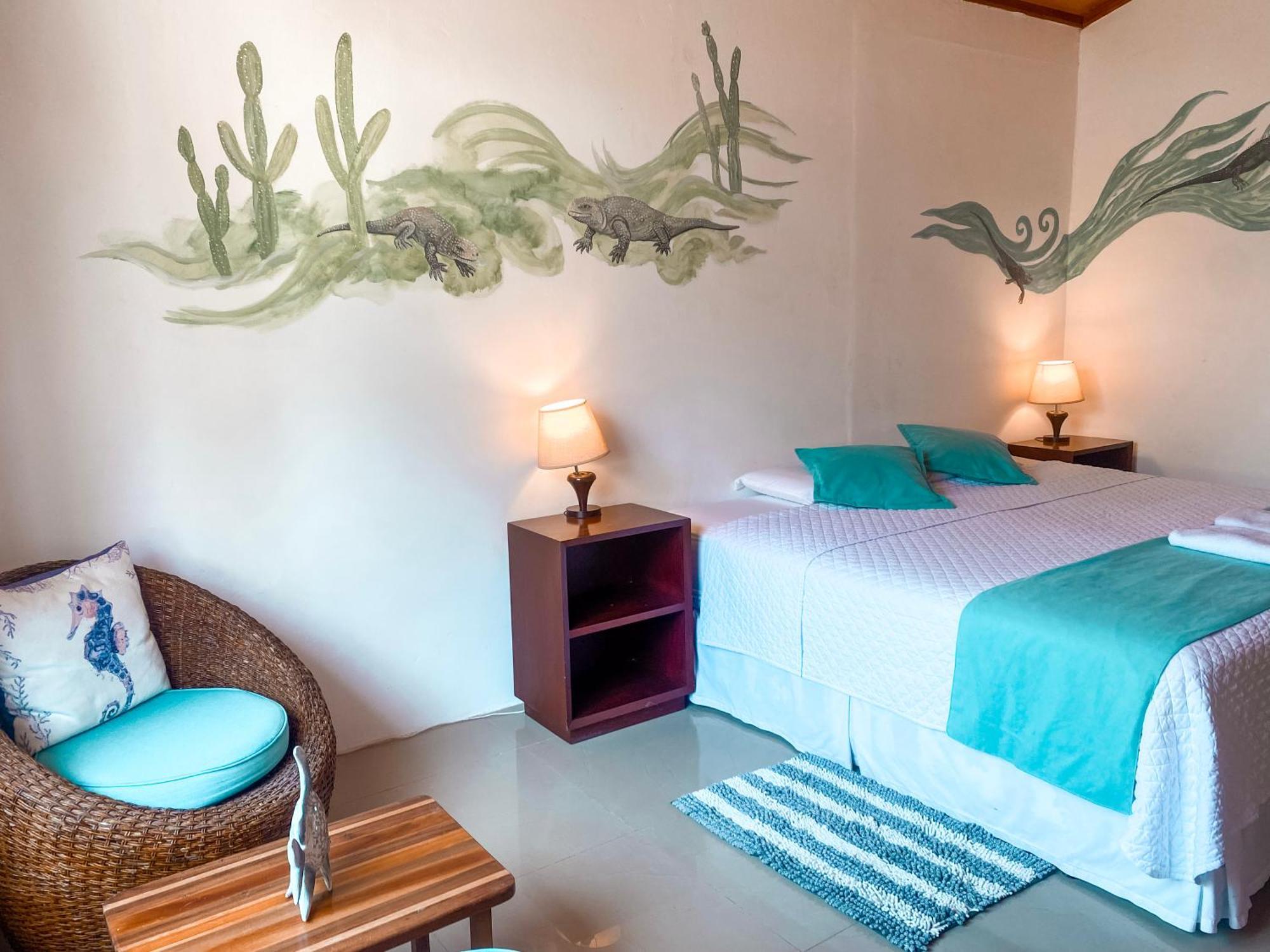 Hotel Coral Blanco With High Speed Internet Starlink And Galapagos Tour Operator プエルト・ビジャミル エクステリア 写真